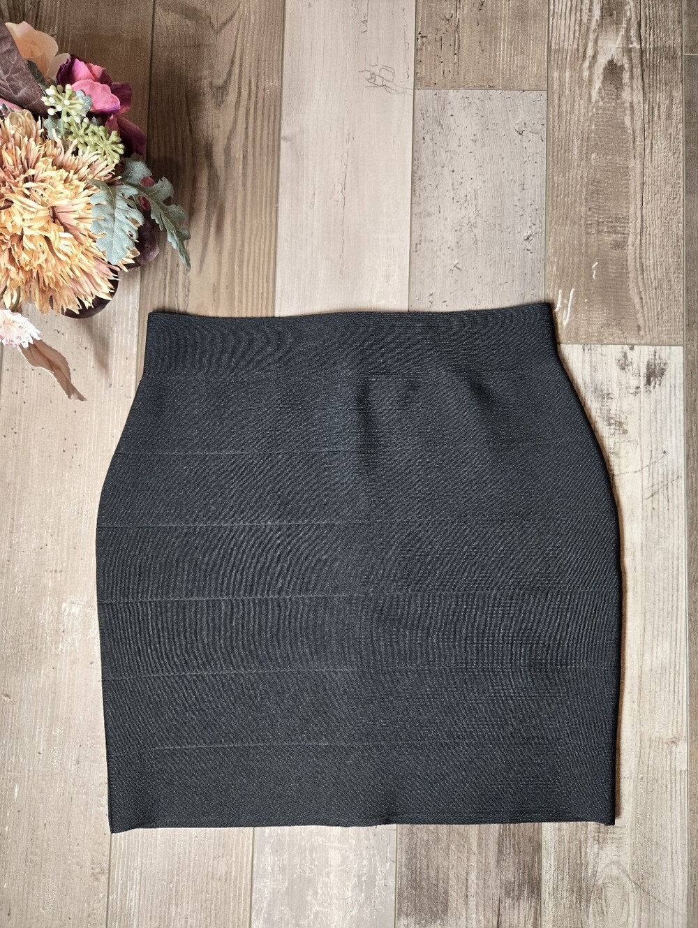 Windsor Black Bandage-Style Mini Skirt – Women’s Medium (Juniors XL) NWOT